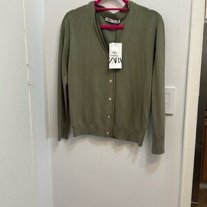 Zara Women's Green Cardigan Sweater